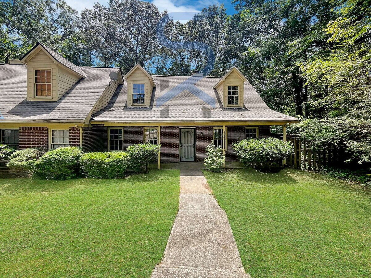 Photo - Move in before November 15th and choose yo...