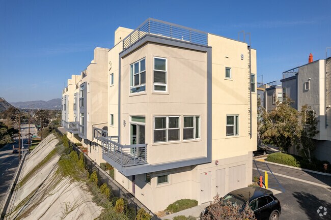 Photo - Latitudes at Silver Lake