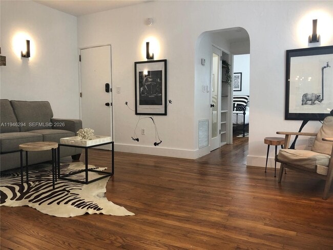 Photo - 1524 Euclid Ave Unit 2