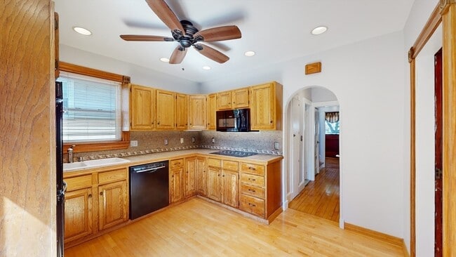 Photo - 51 Division St