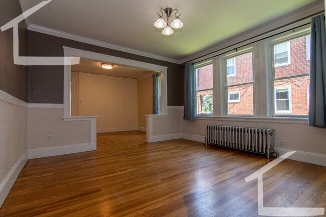 Photo - Great 3 Bed (1st Fl Duplex) Close to Green Line and Bus Stop