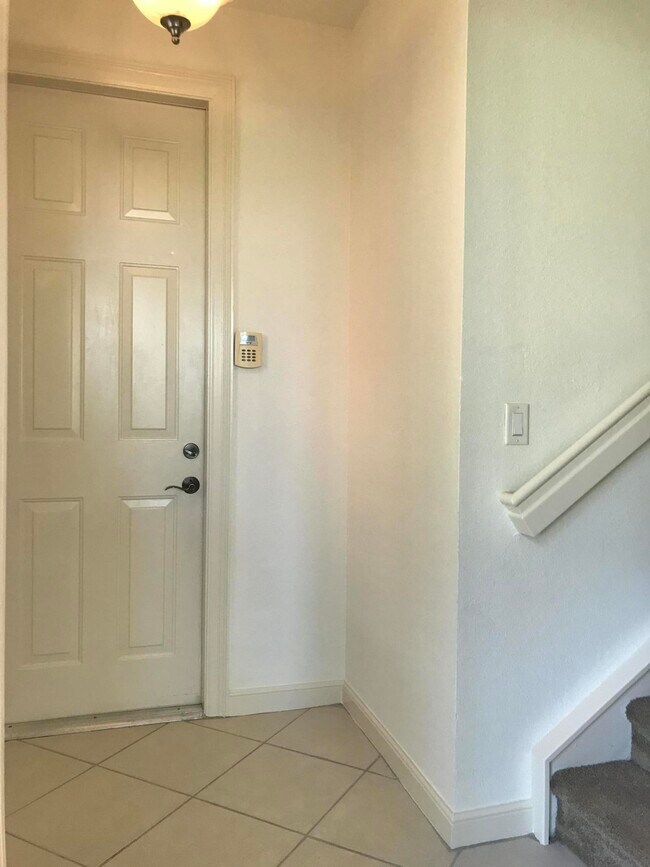 Photo - 990 Millbrae Ct