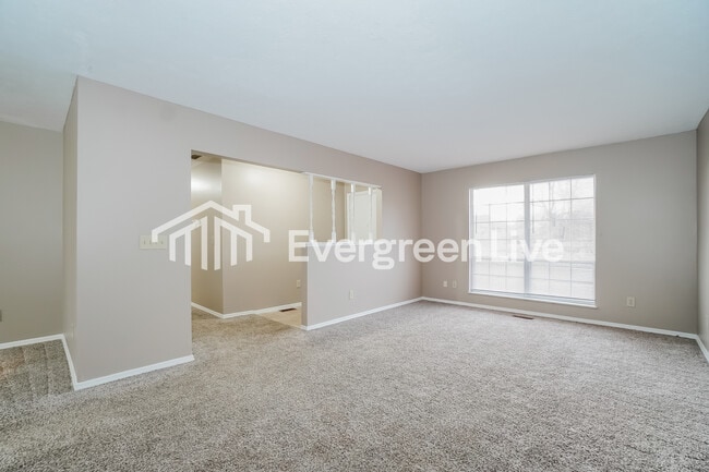 Photo - 672 Liberty Ln