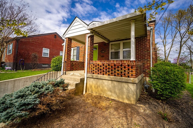 Photo - 1128 Exter Dr