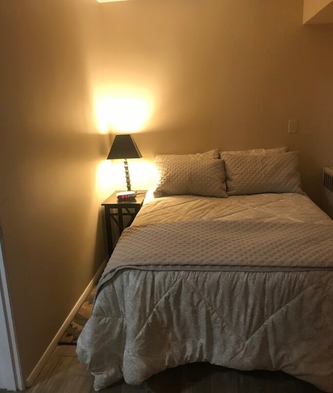 Photo - 1217 W Grand Ave