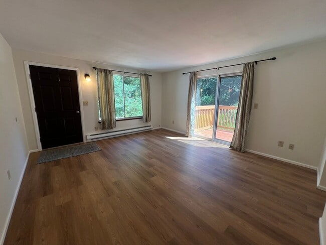 Photo - Two Bedroom Duplex in Port Orchard, Availa...