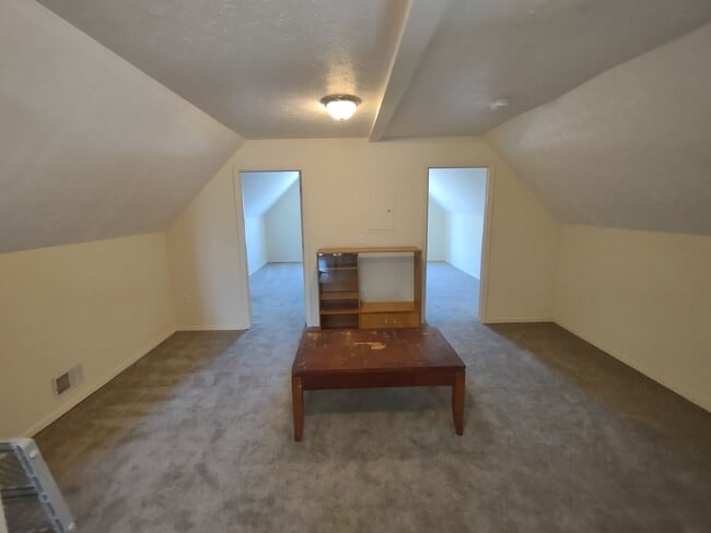 Photo - 325 - Ridgewood Unit #3