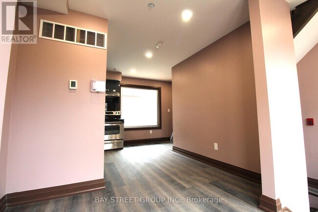 Photo - 108 Chatham Ave