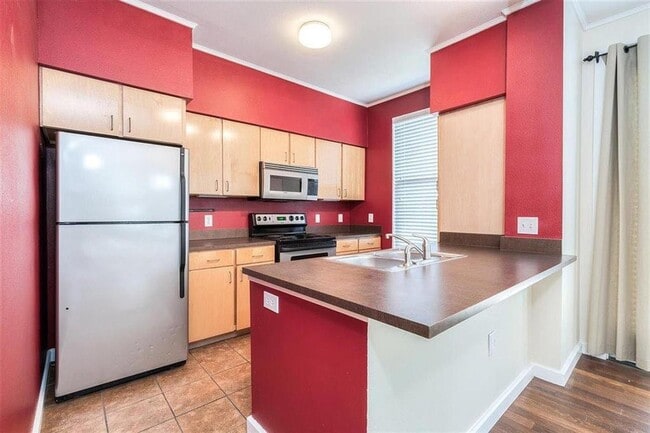 Photo - 1201 Grove Blvd