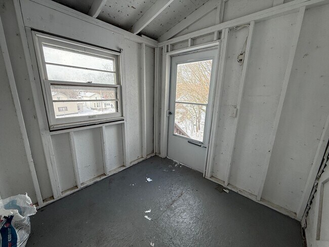 Photo - 1206 Pringle Ave Unit Upper