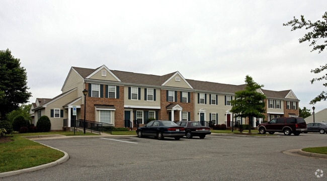 Building Photo - Chestnut Square Rental