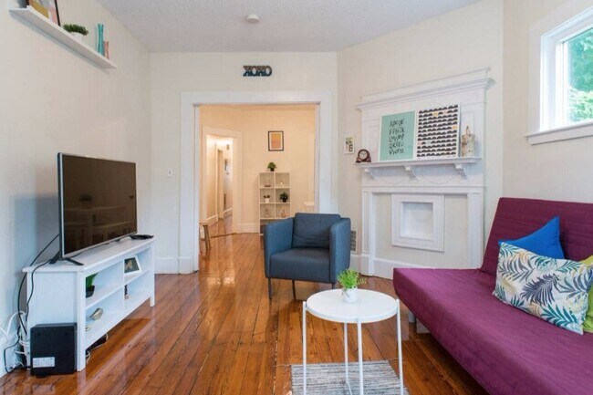 Photo - 123 Brook St Unit 2