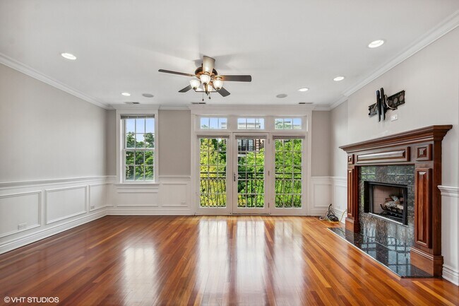 Photo - 902 W Roscoe St Unit 3