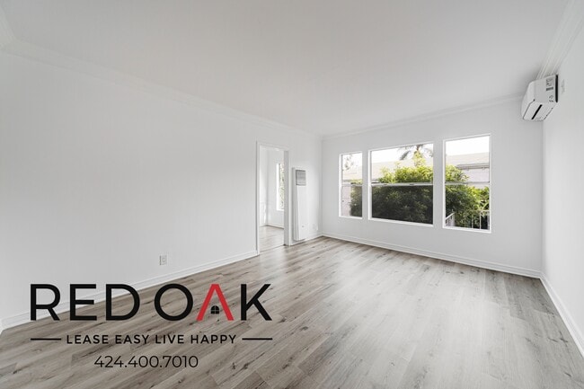 Building Photo - 5164 Clinton St Unit 5164-1