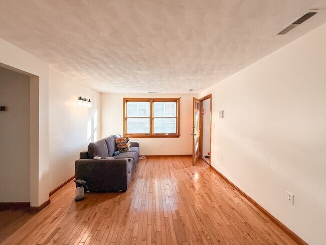 202 Bremen St Unit 3