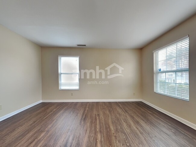 Photo - 911 Swearngan Ridge Ct