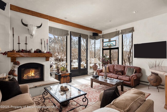 Photo - 155 Lone Pine Rd