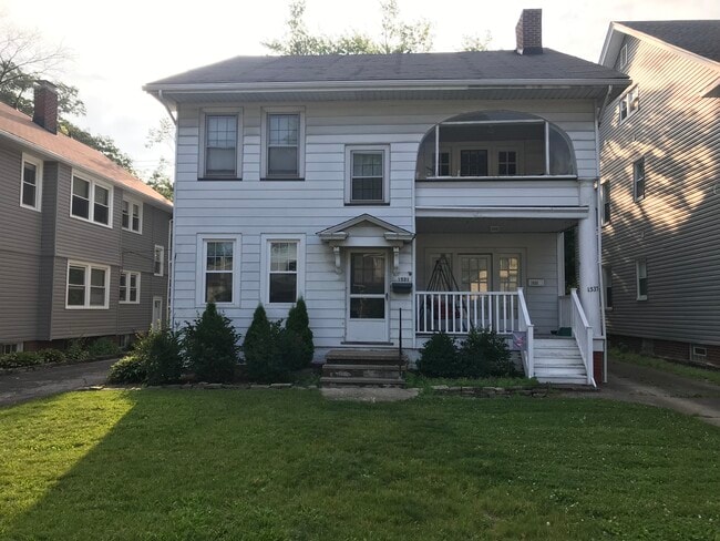 Photo - 1533 Warren Rd