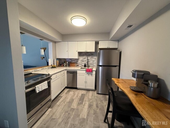 3517 Richmond Ct