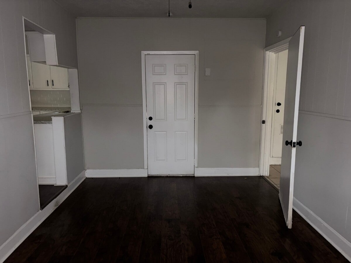 Photo - 6122 Glenhurst Dr