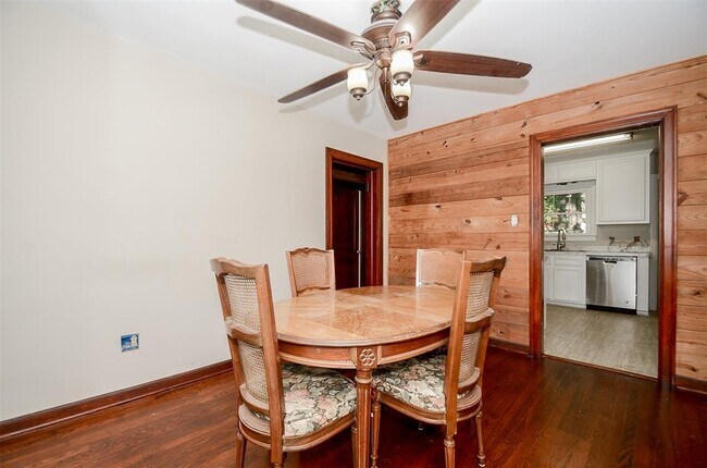 Photo - 4309 Coyle St