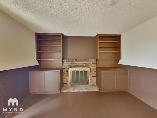 Photo - 750 Rhode Island Dr