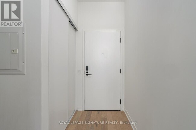 Photo - 2625 Dundas St W Unité 803