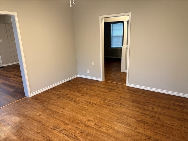 Photo - 1934 Austin Ave