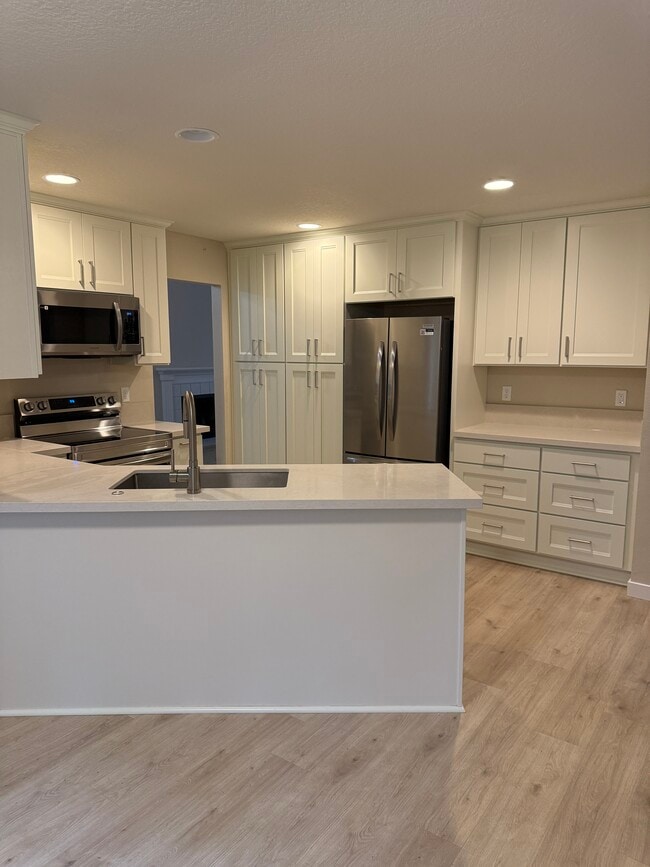 Photo - 17635 Hill Way