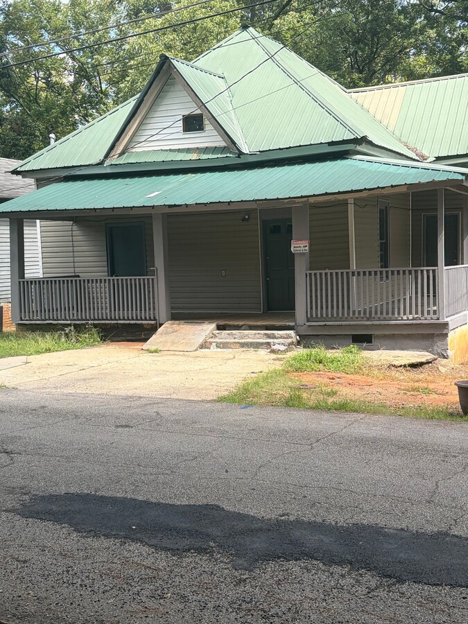 Photo - 423 E Bacon St