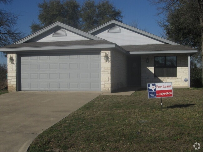 Building Photo - 912 Carla Kay Dr Rental