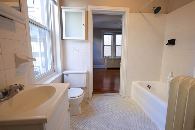 Photo - 1419 Spruce St