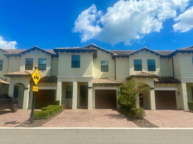 Building Photo - 1224 Royal St. George Blvd Rental