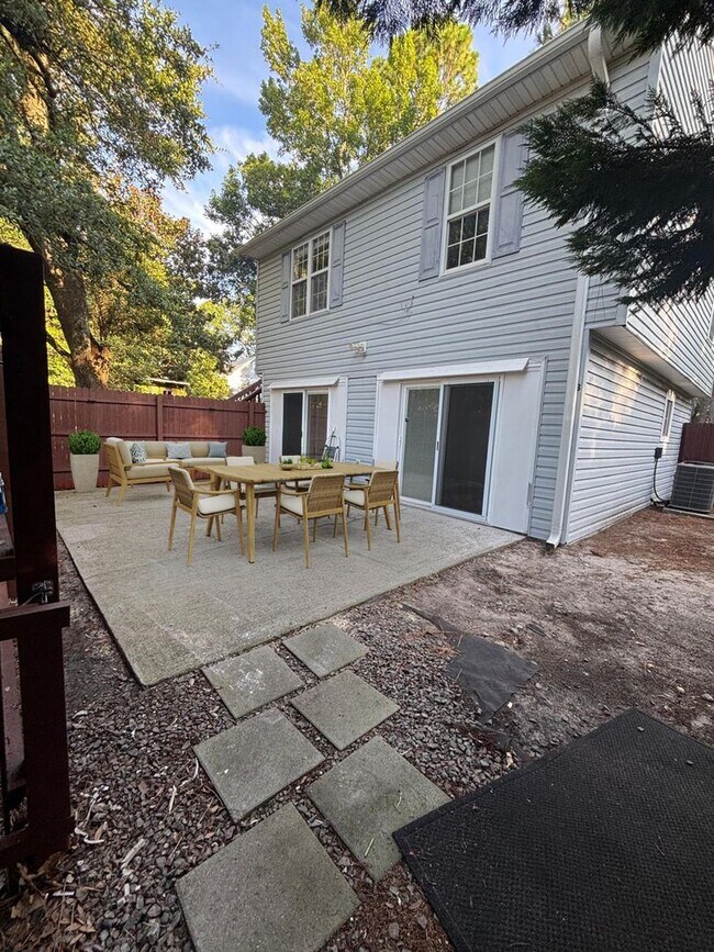 Photo - GREAT PRICE! 2BR Condo – Close to UNCW, Wr...