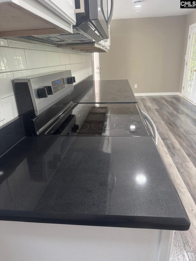 Photo - 2919 Chatsworth Rd