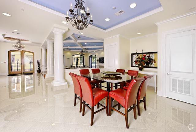 Club House - The Villagio