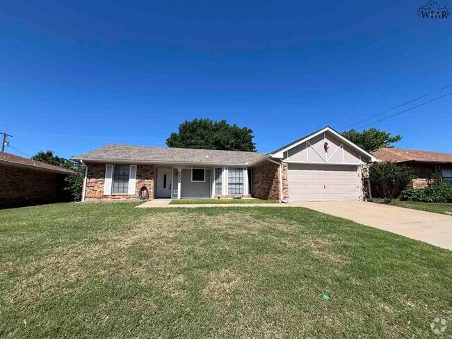 Building Photo - 5402 Pebblestone Dr Rental