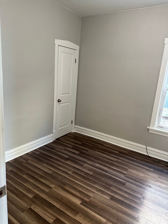 Photo - 2536 N Austin Ave Unidad 2