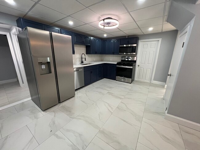 Photo - 452 Salem St