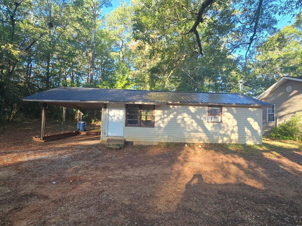 Photo - 624 Alexandria Rd SW