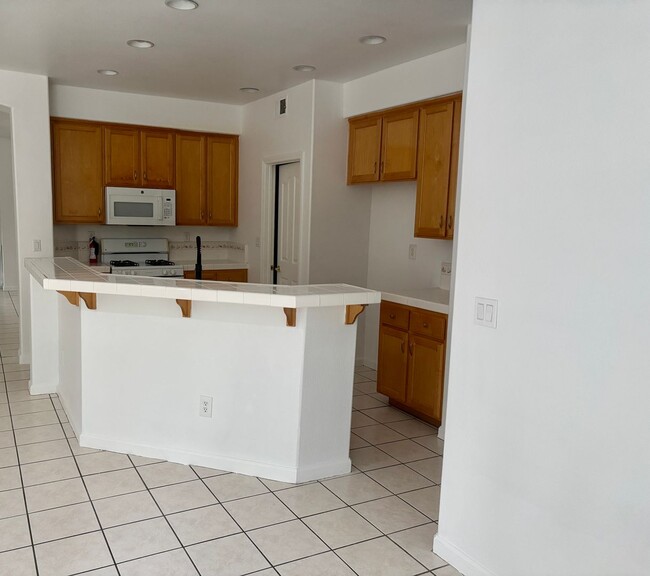 Photo - Immaculate 4/2 Single Story (N. Natomas)! **Please read entire ad for viewings**