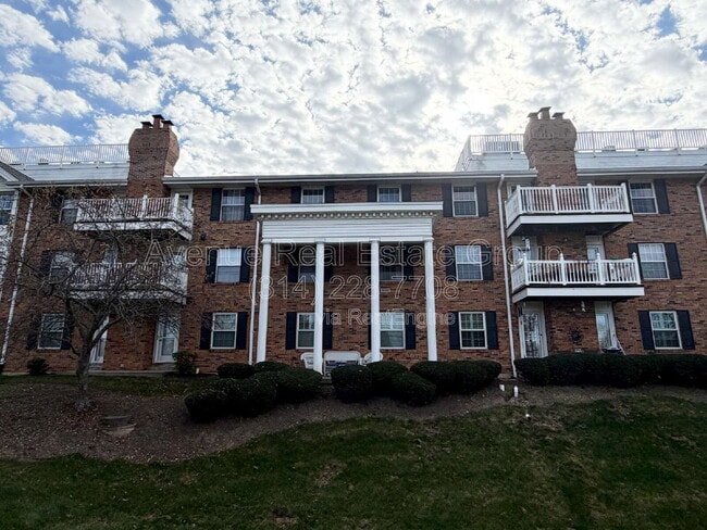 Building Photo - 312 Clayton Xing Dr Unit 304