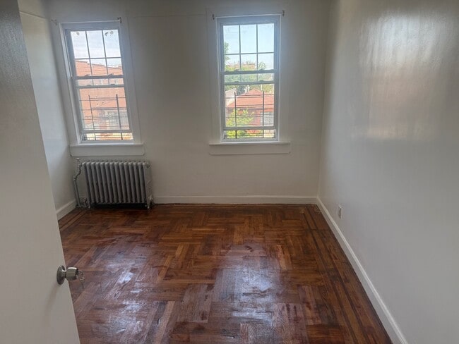 Photo - 10XX E 225th St