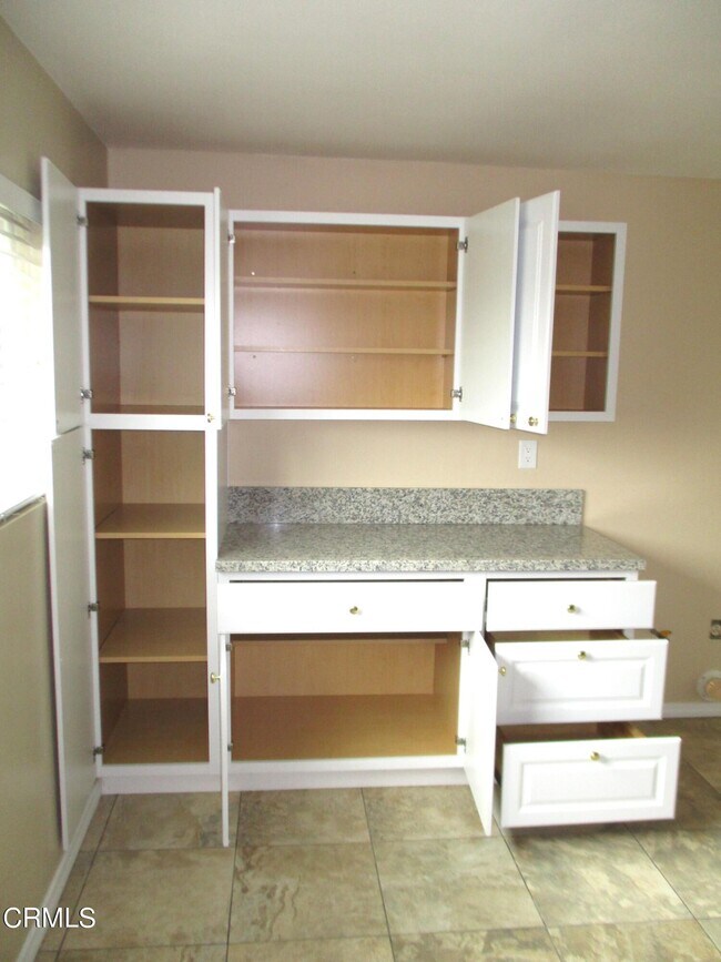 Photo - 851 W Crestwood Ave