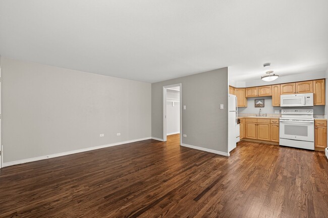 Photo - 985 Corona St
