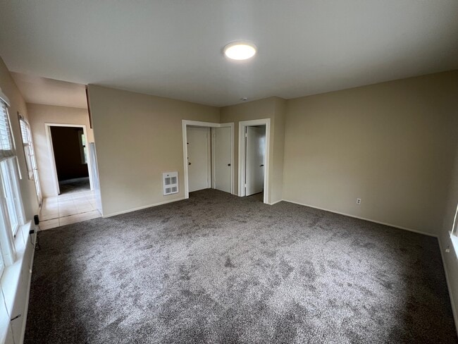 Photo - 352 Palm Ave Unit 4