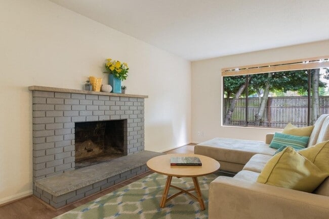 Photo - 3Bd/2.5Ba Seattle Duplex