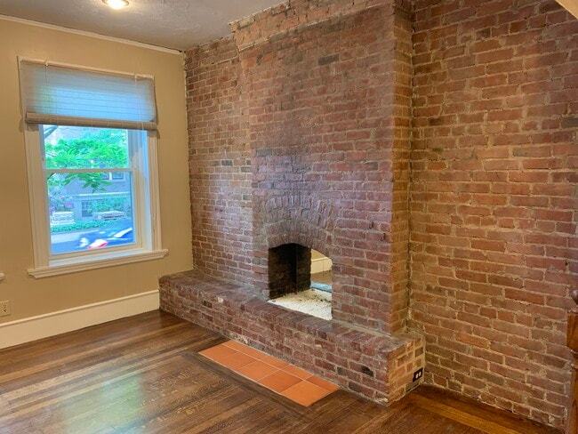 Sala de estar - 88 Harvard Ave Unidad #1 apartment