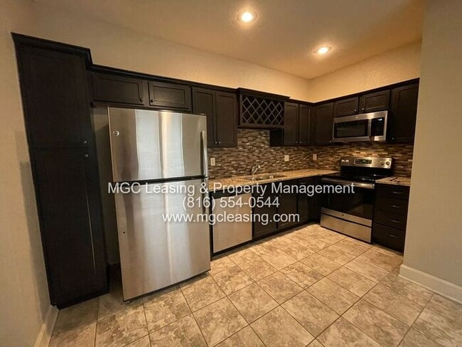 Photo - Eagle Creek Townhome - Unlock One Month Free with a May Move-In & 13-Month Lease