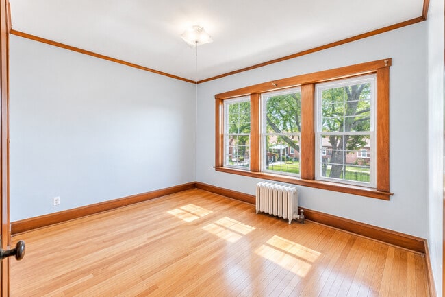 Photo - 2950 N Lavergne Ave